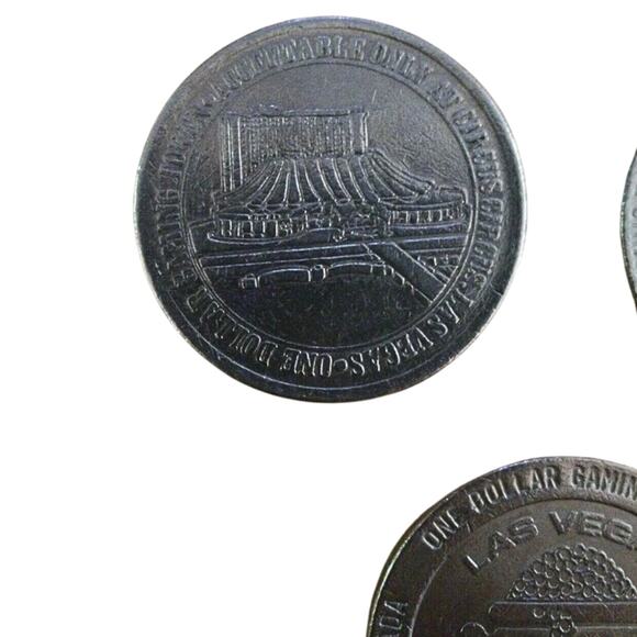 Lot of 3 Vintage 1980s Las Vegas Dollar Game Casino Tokens Collectible - Picture 5 of 9